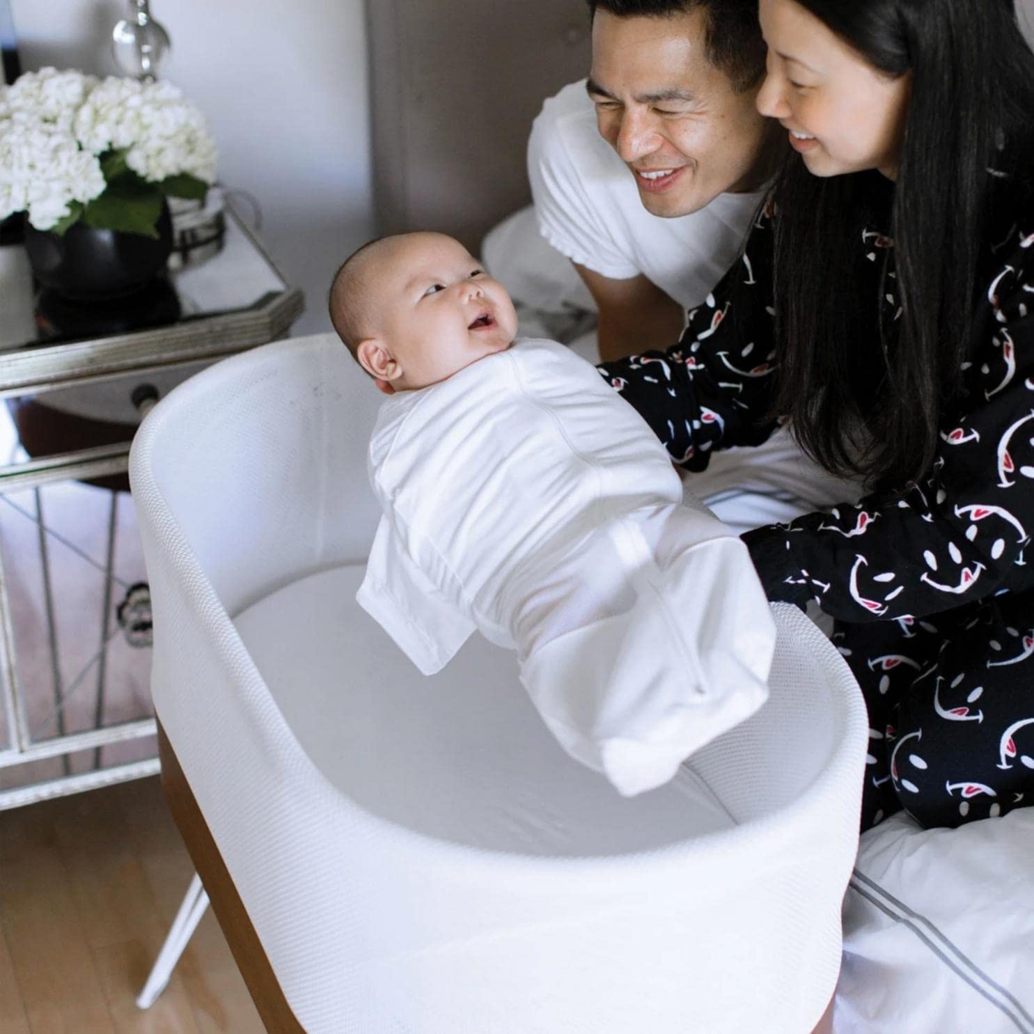 Happiest Baby SNOO Smart Sleeper - White | The Baby Cubby
